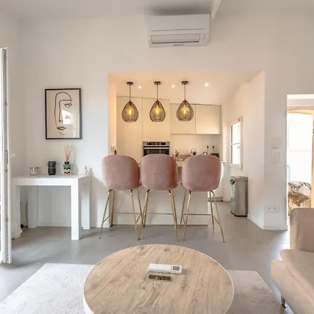 Apartment With Terrace *