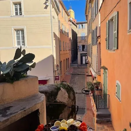 With Terrace Apartment Saint-Tropez